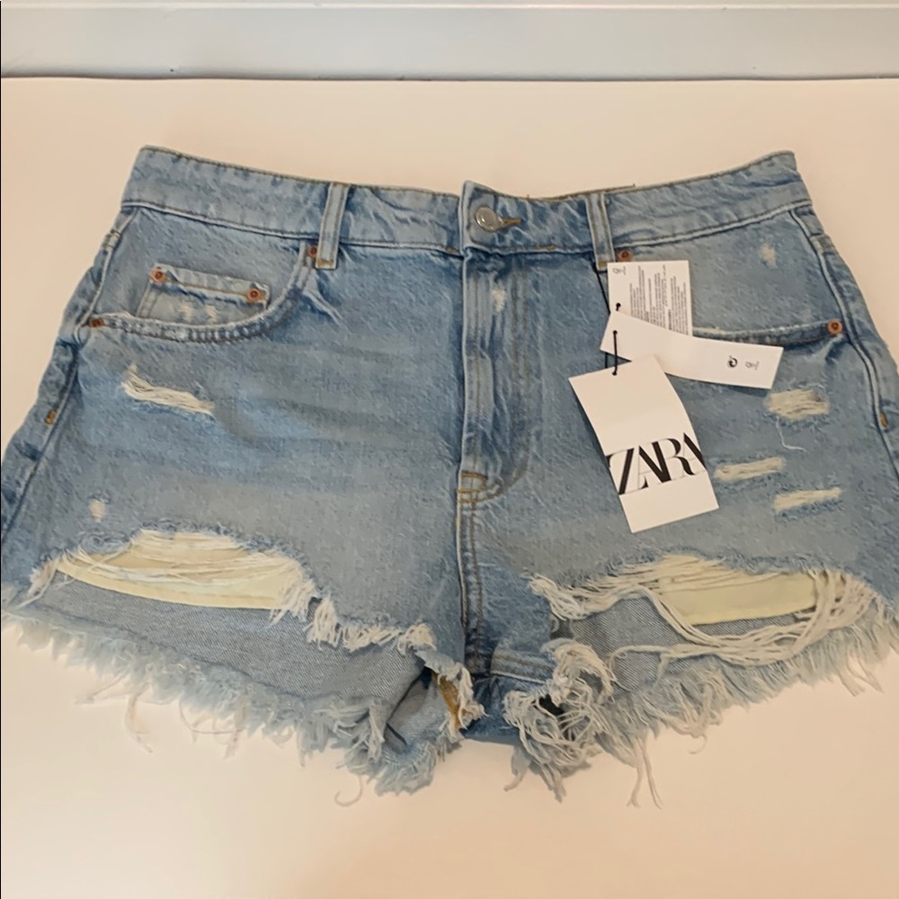 Zara Women's Blue Denim Shorts *Brand New*